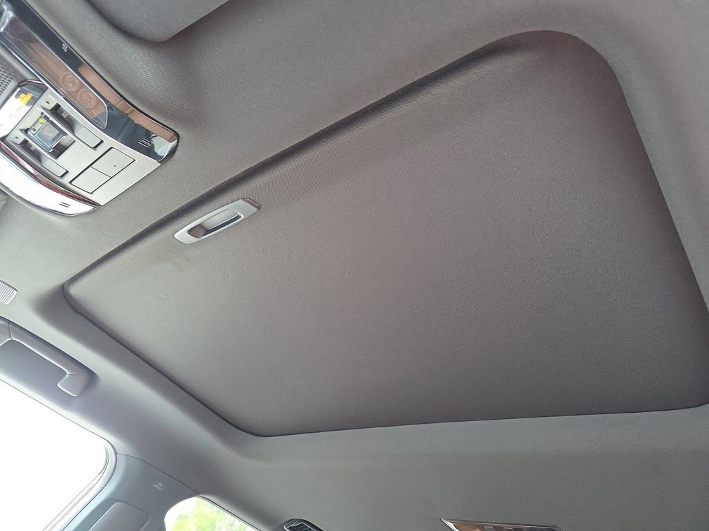 Used 2025 Lexus GX 550 w/ Accessory Package (Z1) image 31