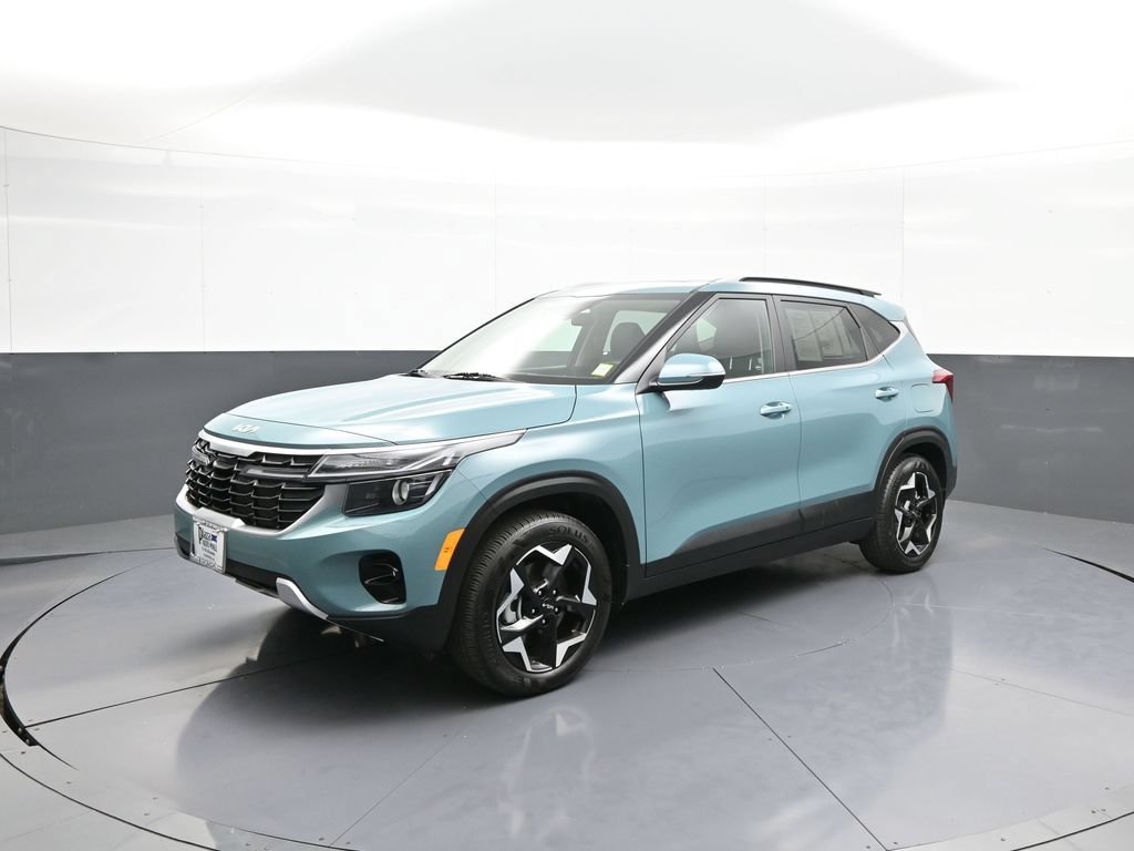 Certified 2025 Kia Seltos EX w/ EX Sunroof Package AWD/4WD image 10