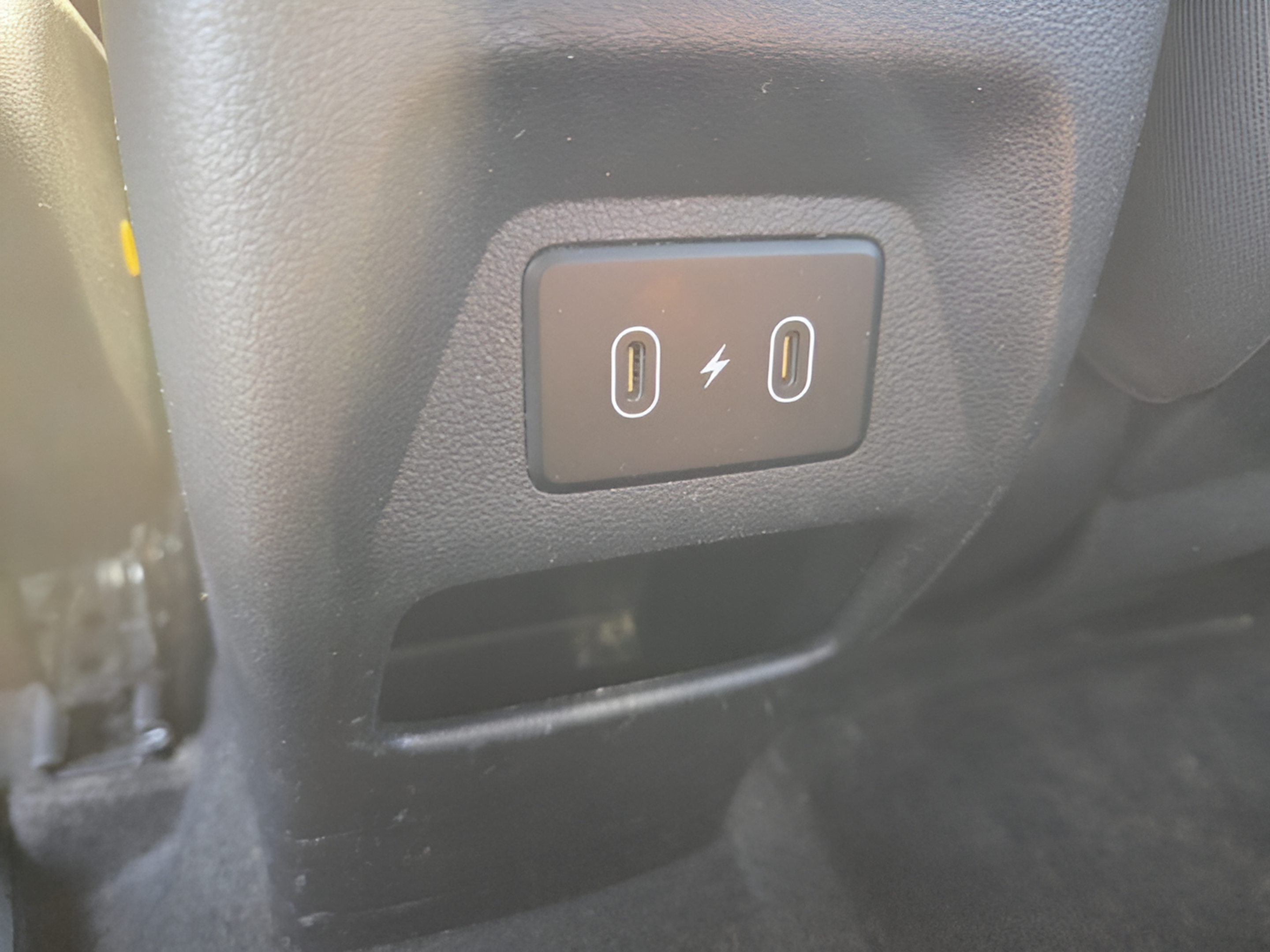 Used 2025 Hyundai Venue SEL FWD image 14