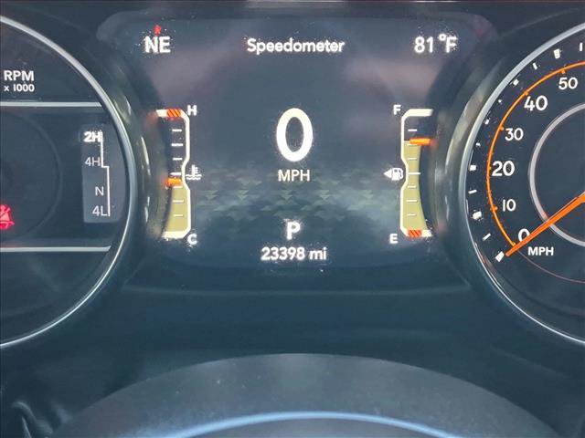 Used 2023 Jeep Wrangler Unlimited Rubicon w/ Cold Weather Group AWD/4WD image 11