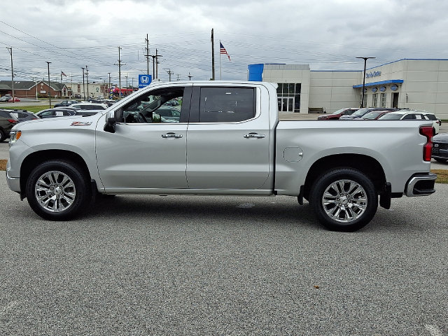 Used 2022 Chevrolet Silverado 1500 LTZ AWD/4WD image 7