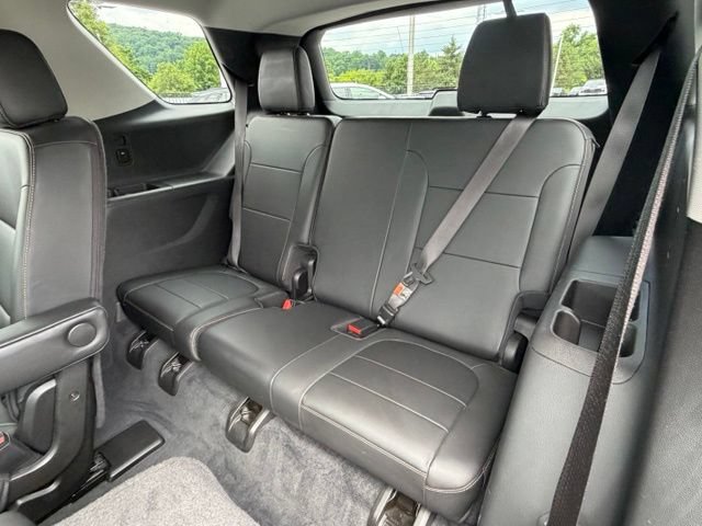 Used 2021 Chevrolet Traverse LT w/ LPO, Floor Liner Package AWD/4WD image 35