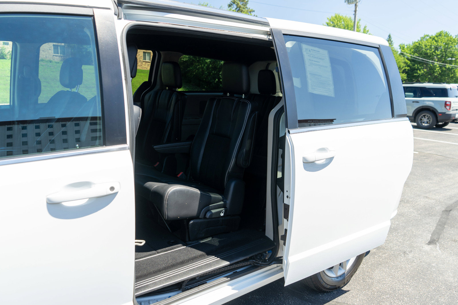 Used 2019 Dodge Grand Caravan SXT FWD image 26