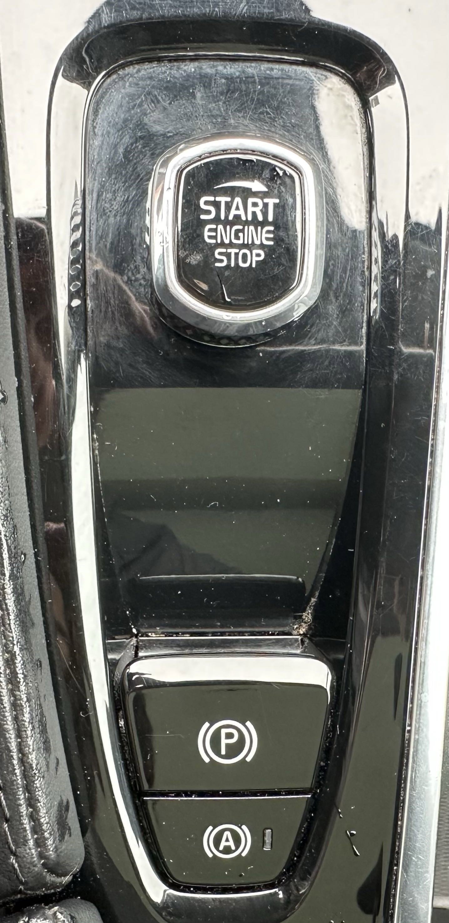Used 2023 Volvo XC90 B5 Plus image 30