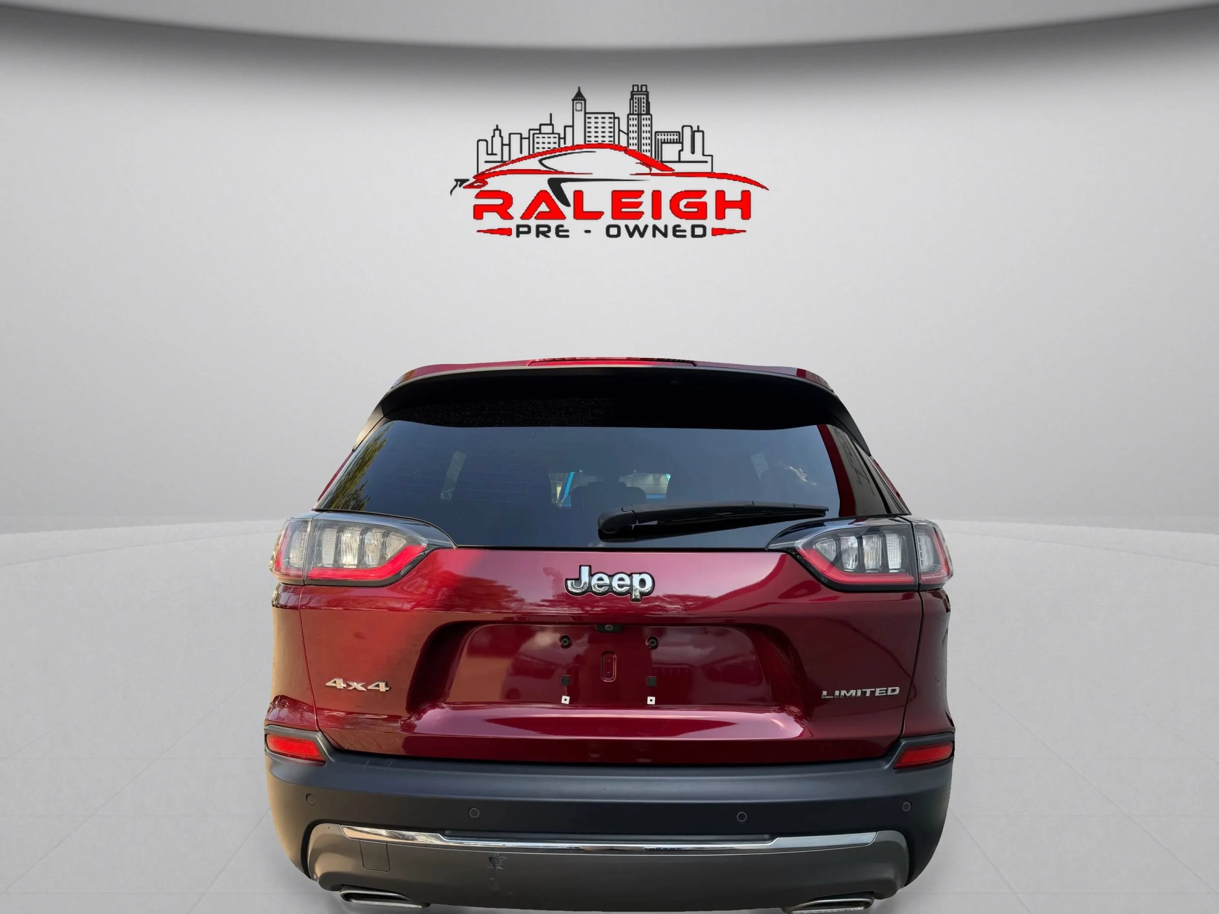 Used 2019 Jeep Cherokee Limited AWD/4WD image 6