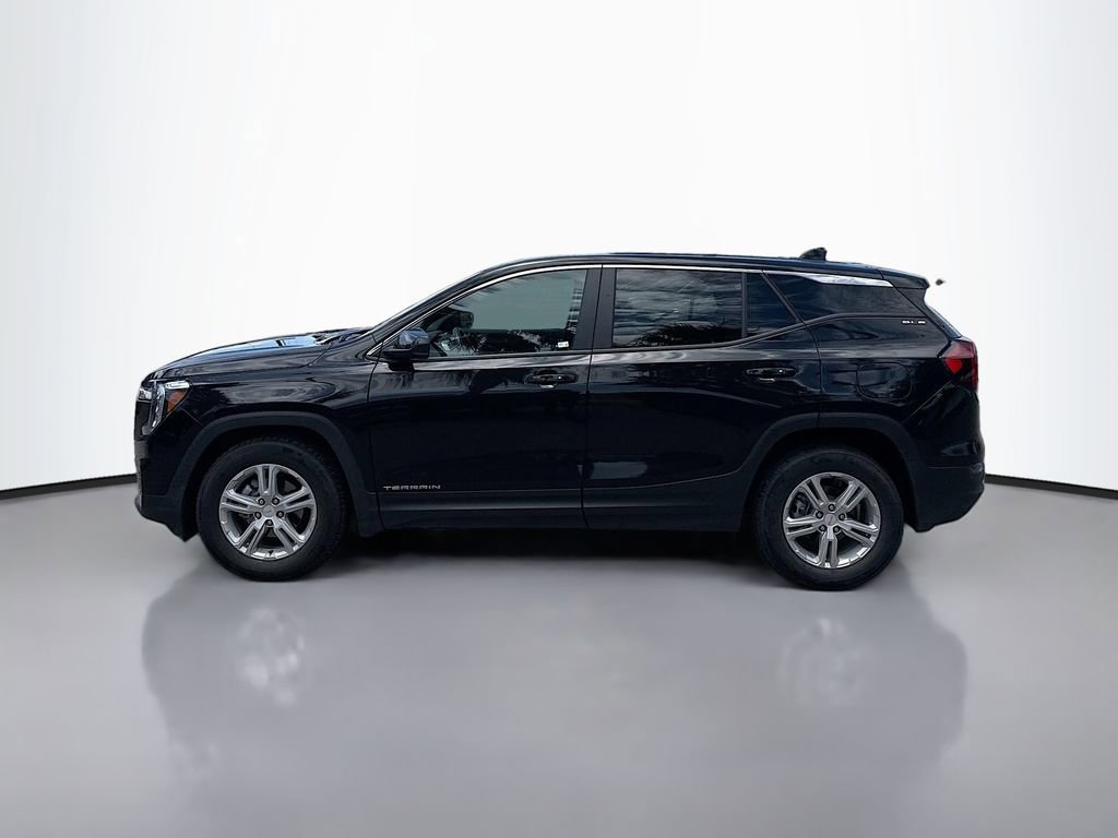 Used 2024 GMC Terrain SLE FWD image 4