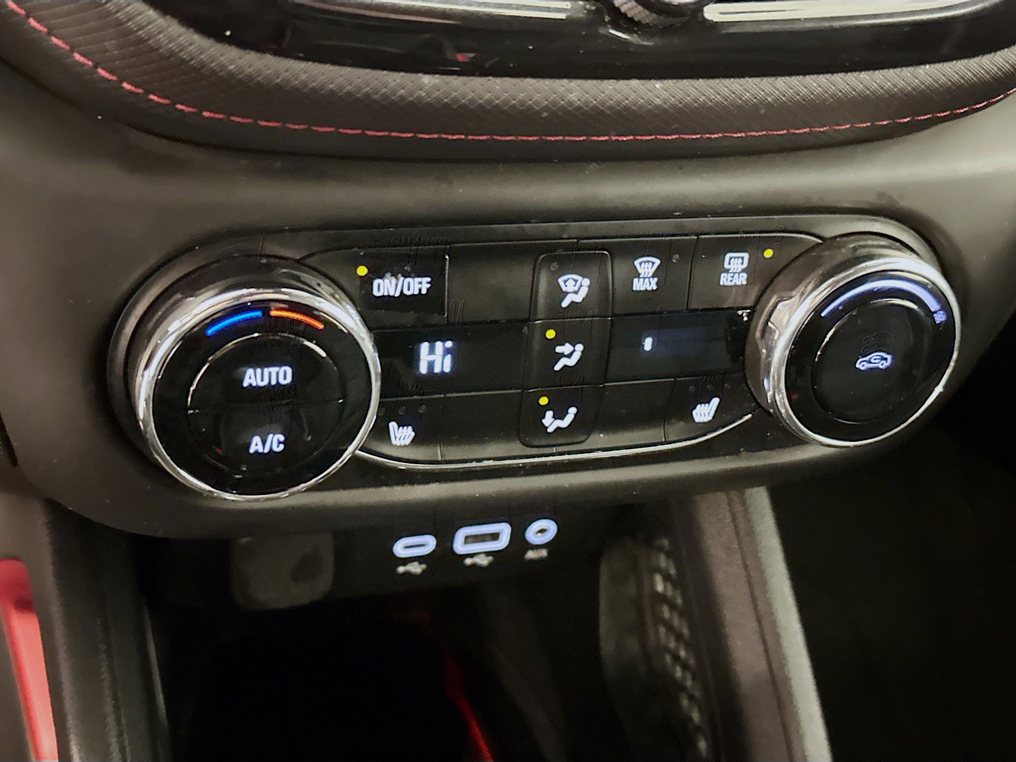 Used 2023 Chevrolet TrailBlazer RS w/ Convenience Package image 24