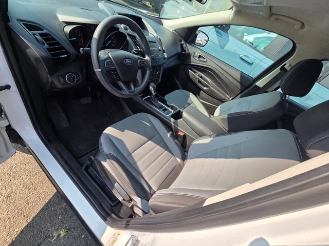 Used 2017 Ford Escape S FWD image 4