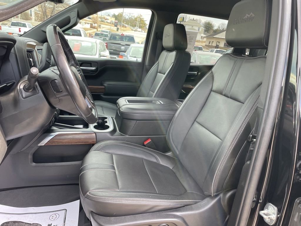 Used 2021 Chevrolet Silverado 1500 High Country w/ Technology Package image 3