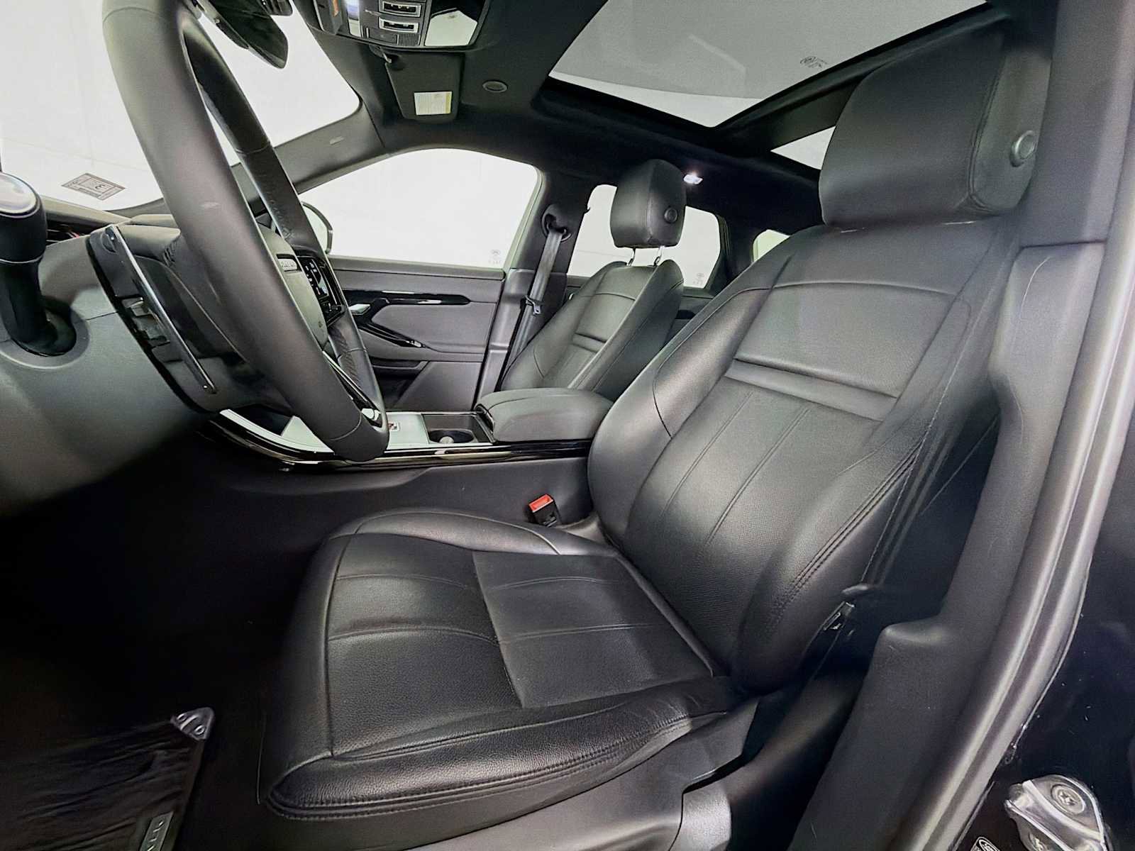 Certified 2024 Land Rover Range Rover Evoque Dynamic SE image 11