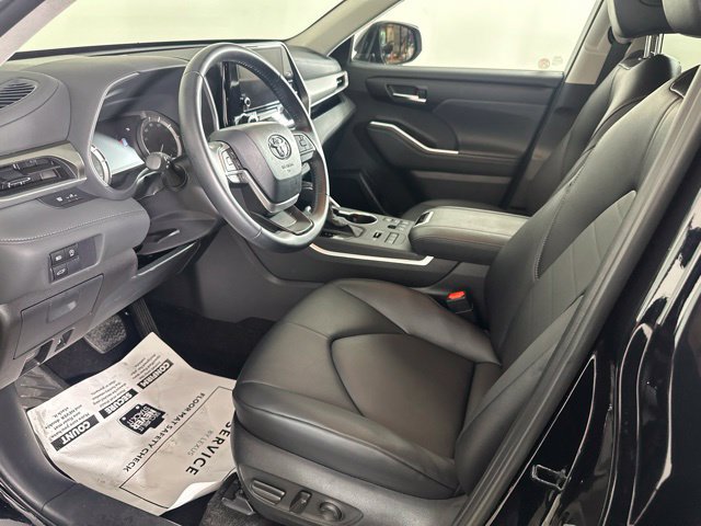 Used 2026 Toyota Highlander XLE AWD/4WD image 17