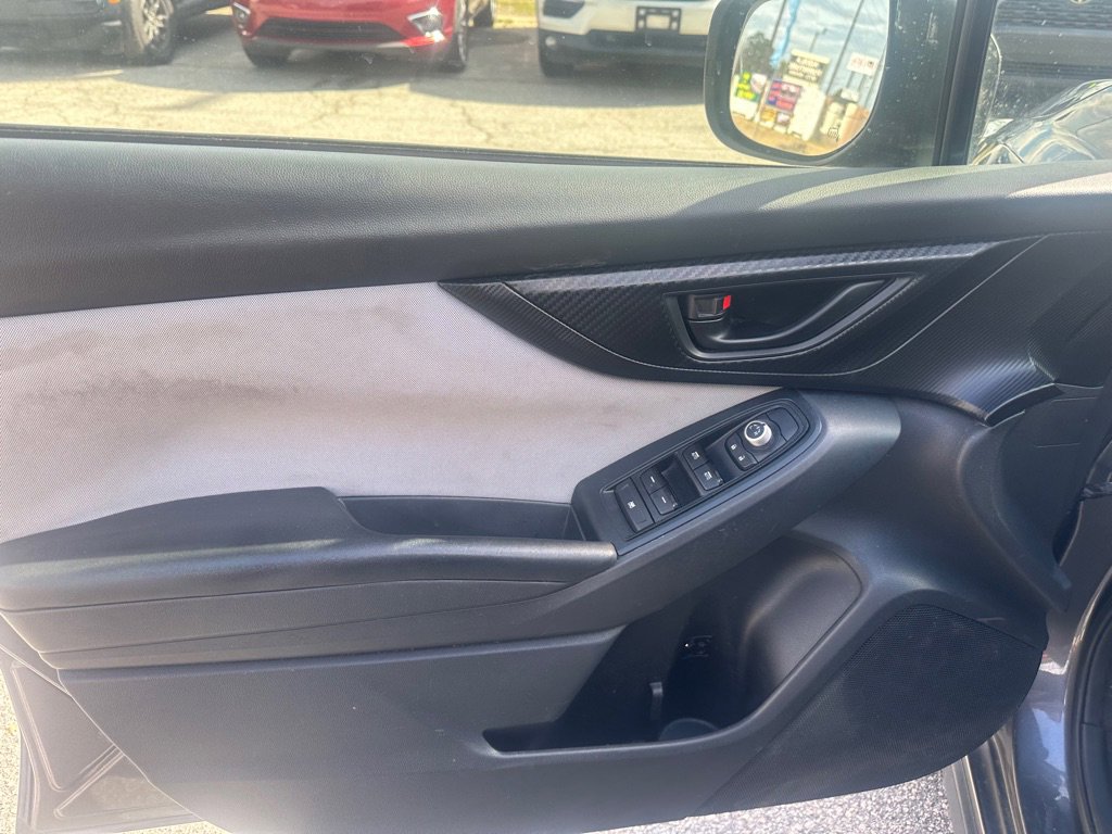 Used 2021 Subaru Crosstrek 2.0i Premium image 11