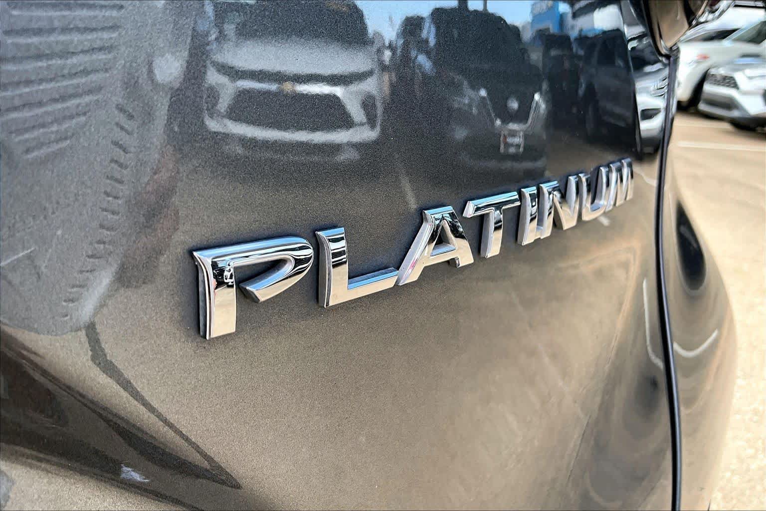 Certified 2023 Nissan Murano Platinum w/ Cargo Package FWD image 10