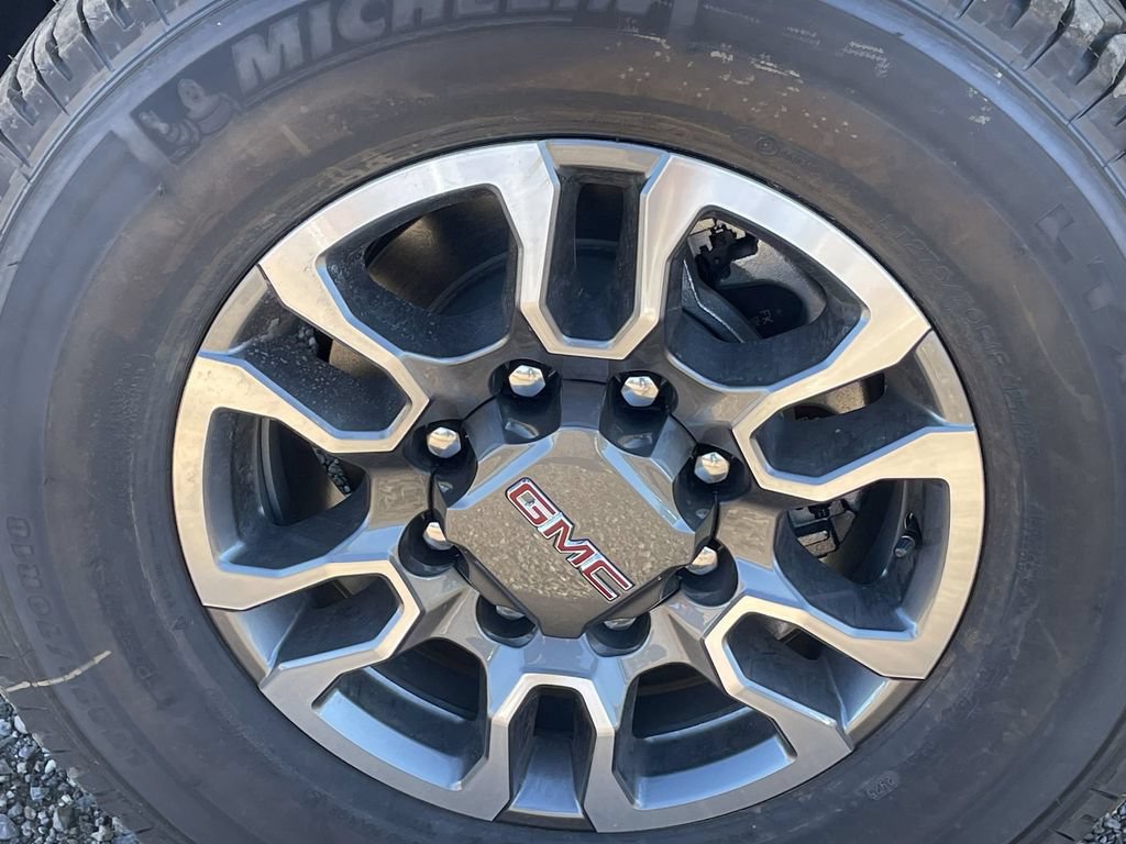 New 2026 GMC Sierra 2500 SLT AWD/4WD image 33