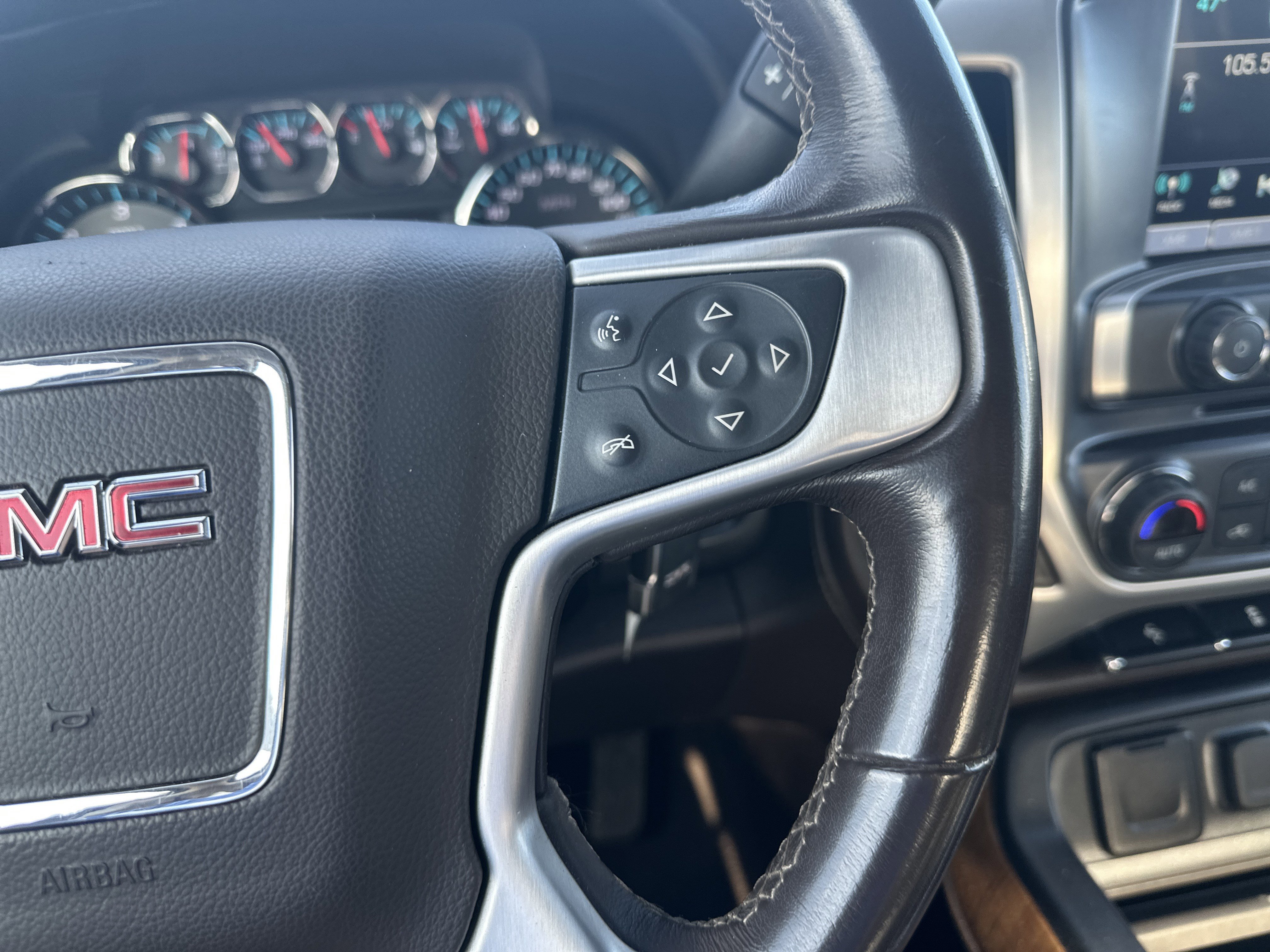 Used 2019 GMC Sierra 2500 SLT w/ Suspension Package, Off-Road image 19