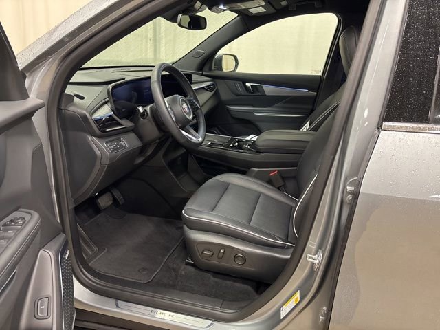 Used 2025 Buick Enclave Preferred image 16