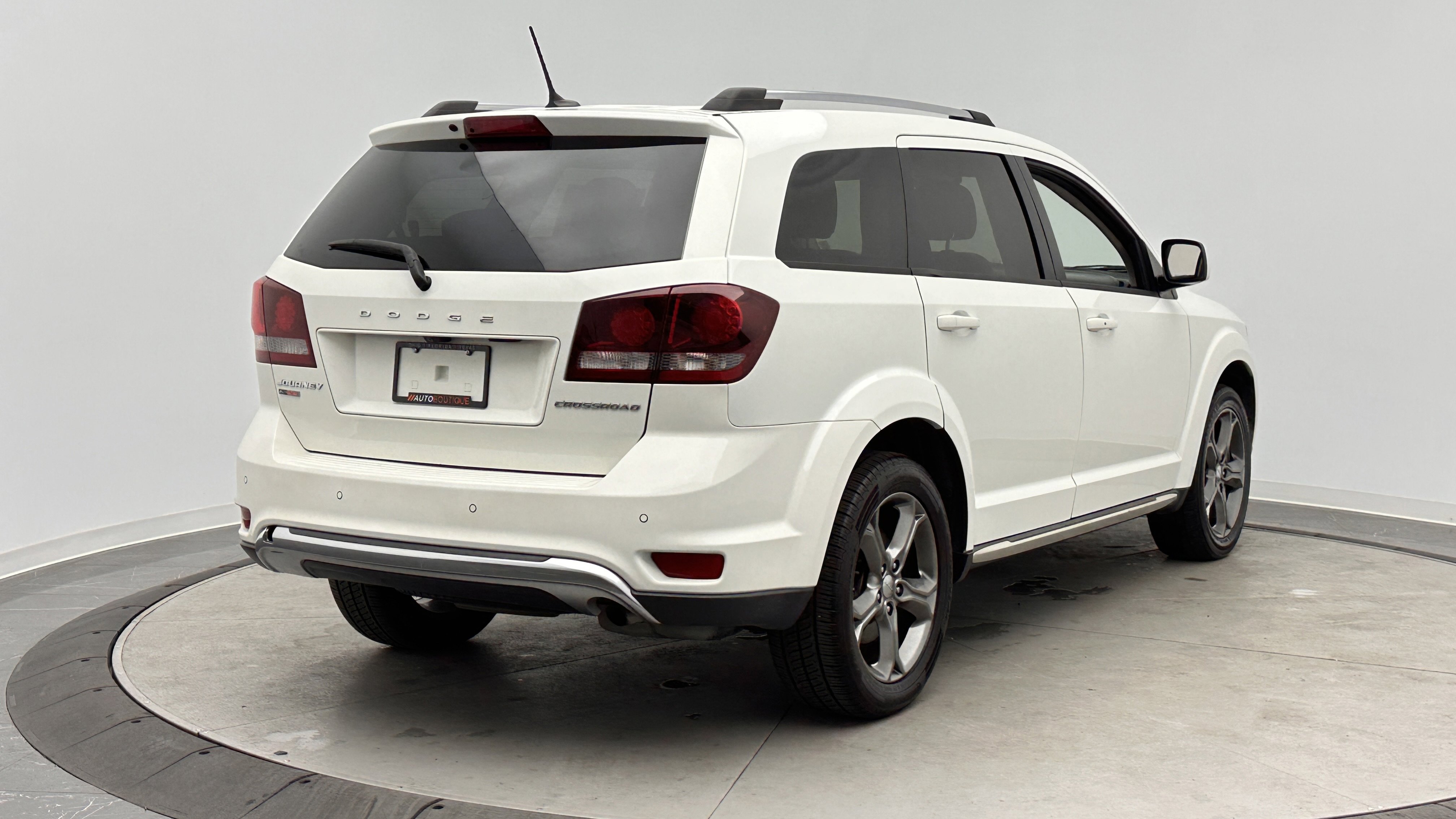 Used 2016 Dodge Journey Crossroad FWD image 10