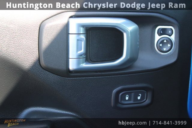 Used 2021 Jeep Wrangler Unlimited Sport image 13
