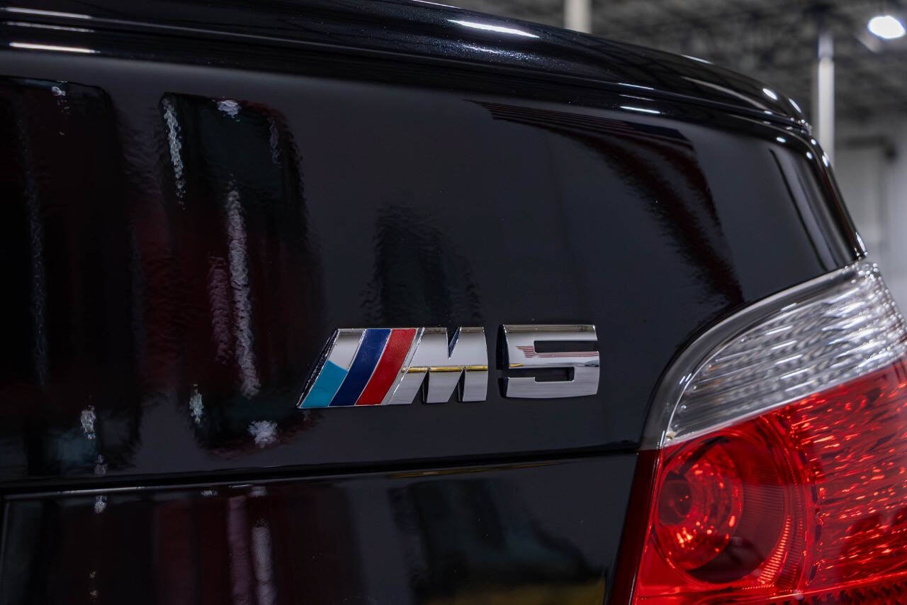 Used 2006 BMW M5 RWD image 24