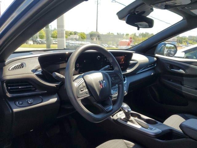 Used 2025 Buick Envista Preferred w/ Advanced Safety Package image 15