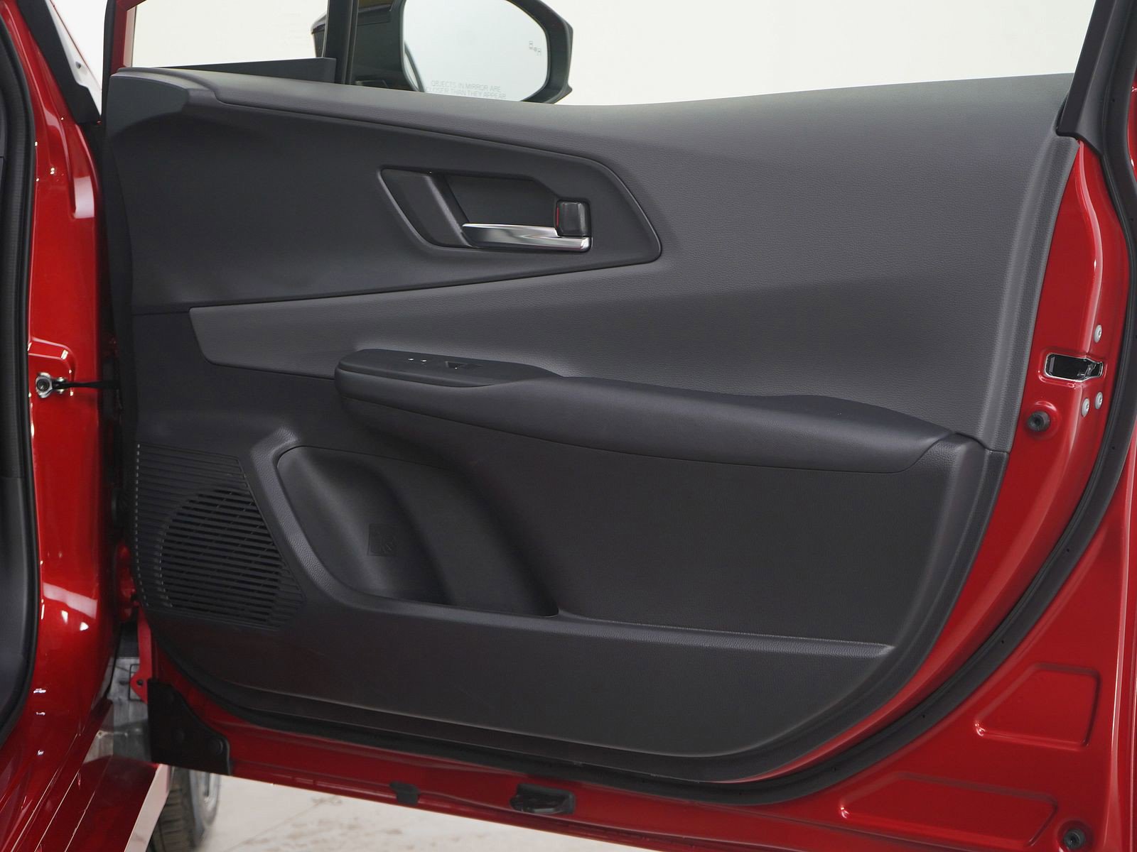 Used 2025 Toyota Prius XLE image 12