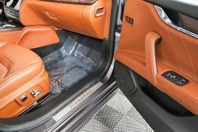 Used 2023 Maserati Quattroporte GT RWD image 26