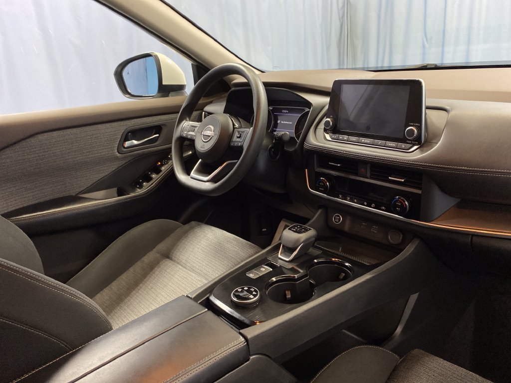 Used 2023 Nissan Rogue SV AWD/4WD image 39