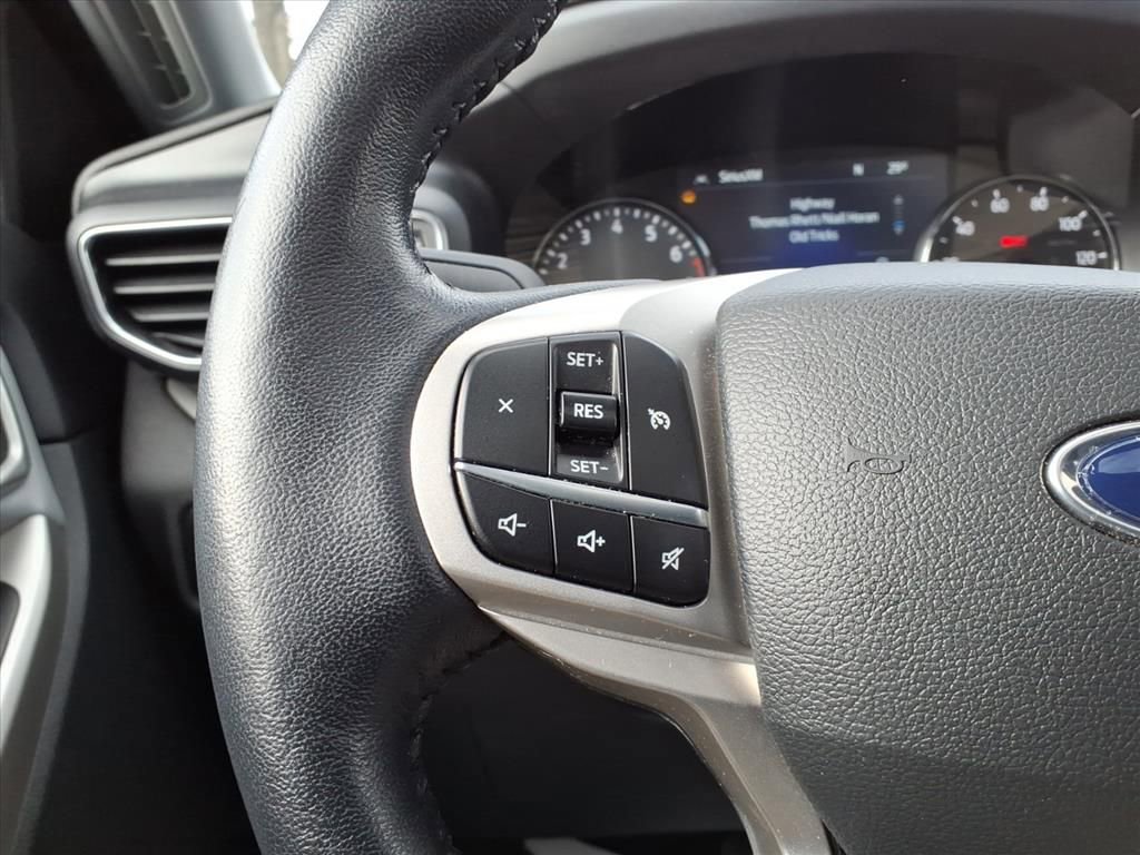 Certified 2023 Ford Explorer XLT w/ Equipment Group 202A image 19