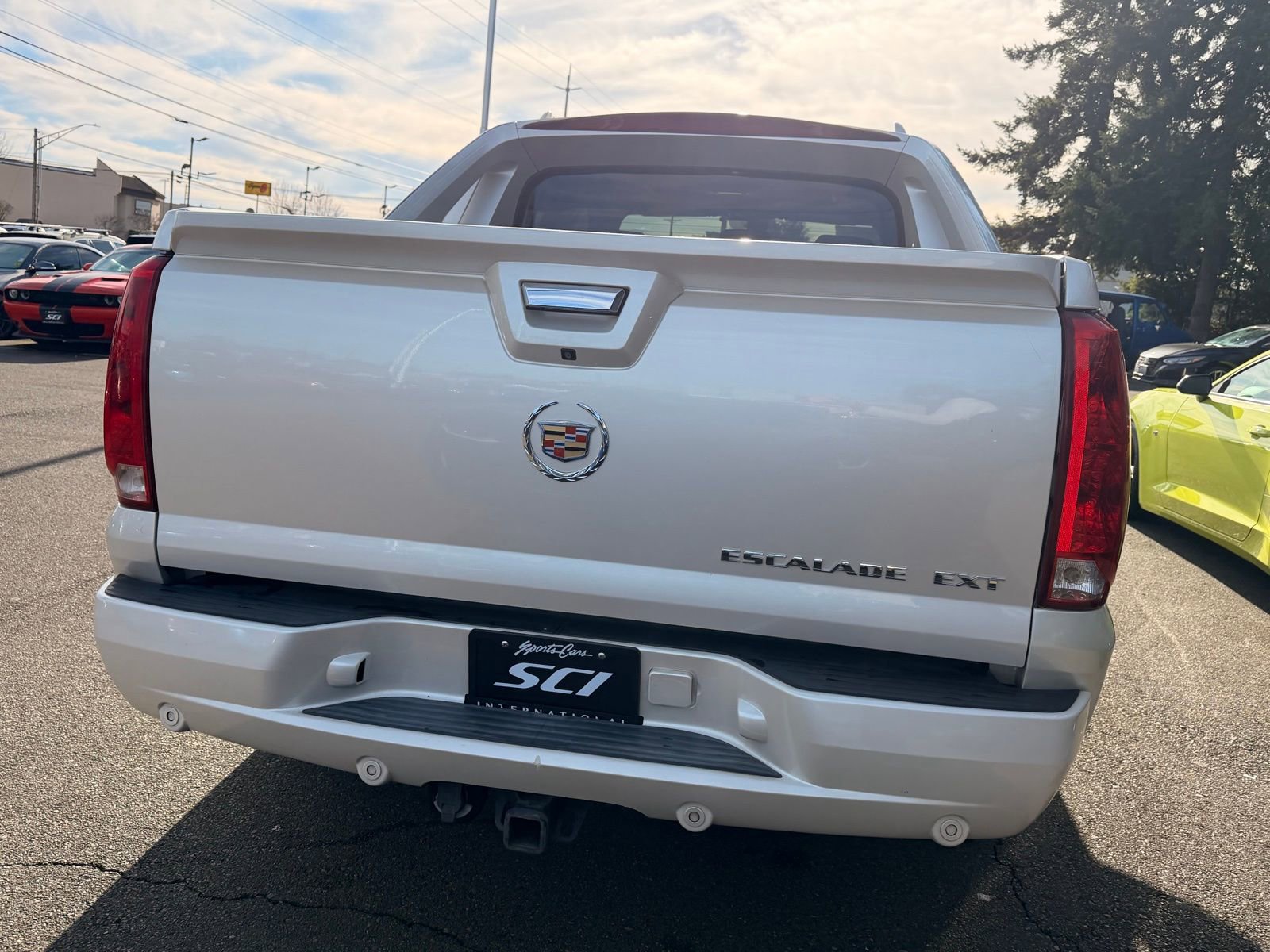 Used 2008 Cadillac Escalade EXT image 9