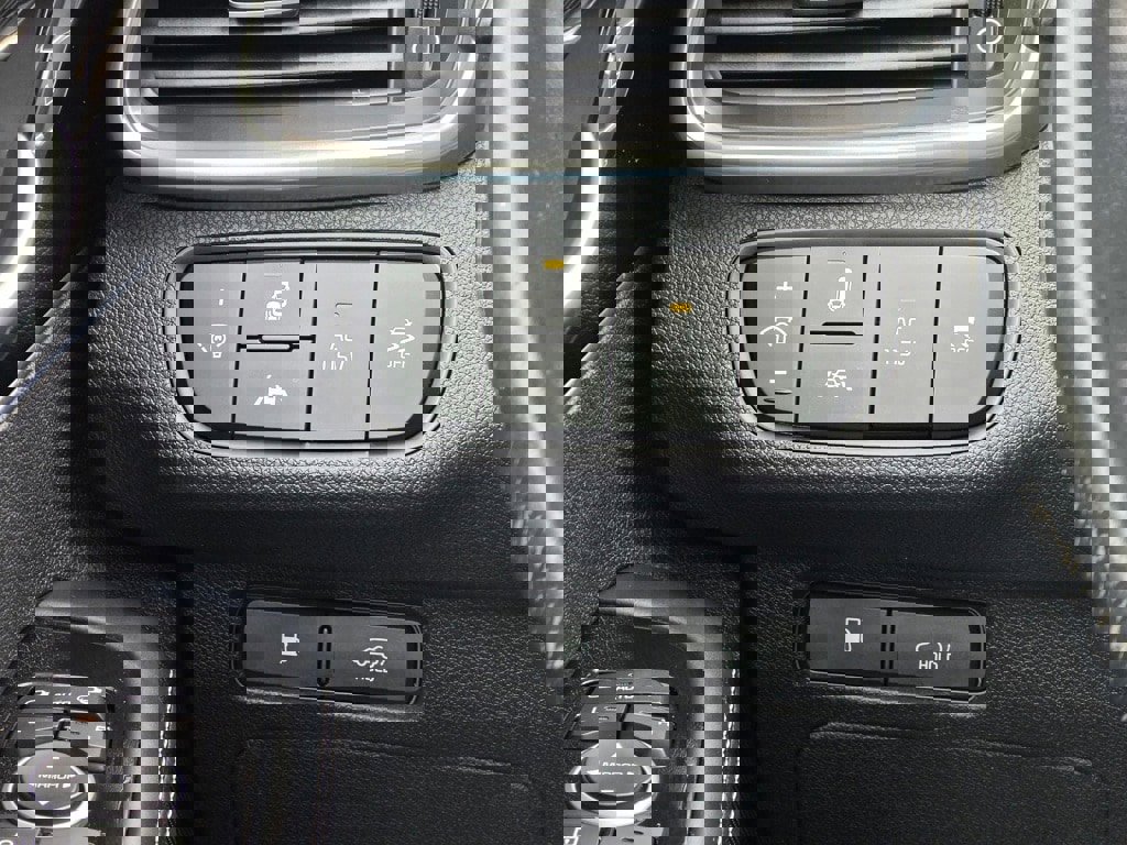 Used 2017 Kia Sorento SX image 21