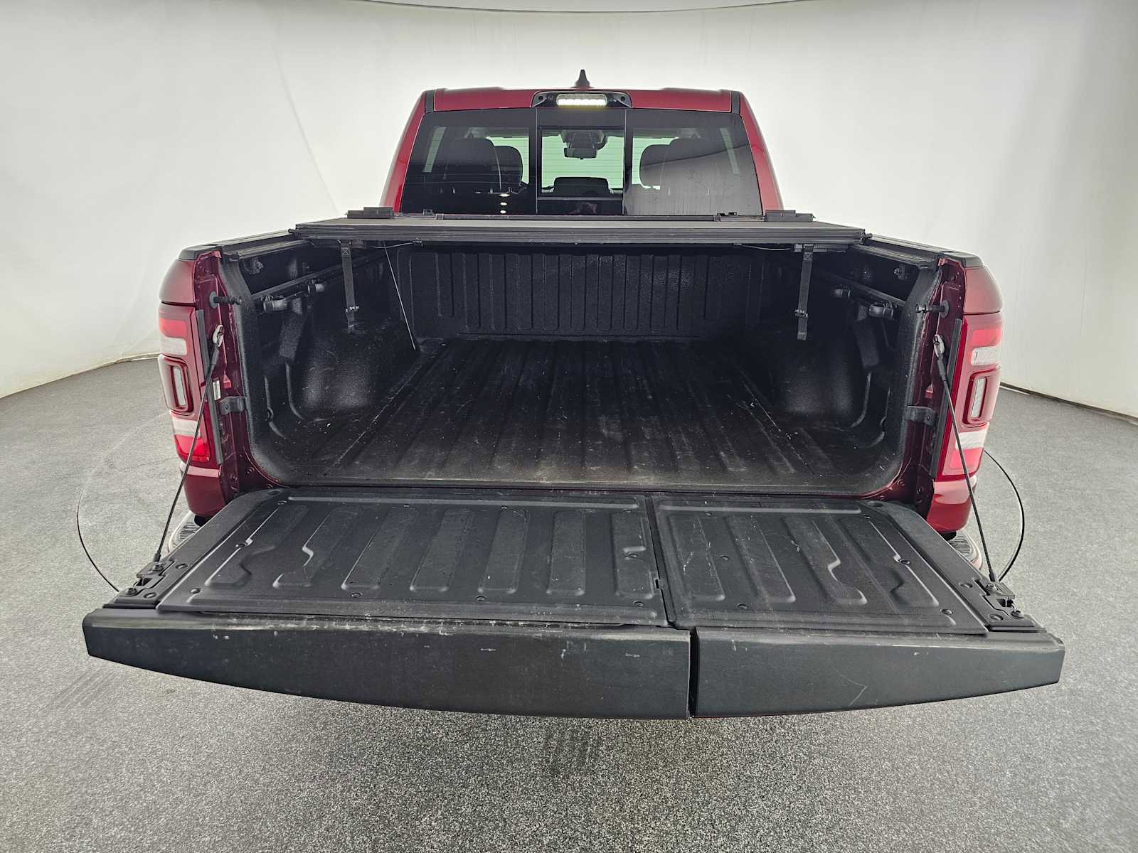 Used 2024 RAM 1500 Limited AWD/4WD image 16