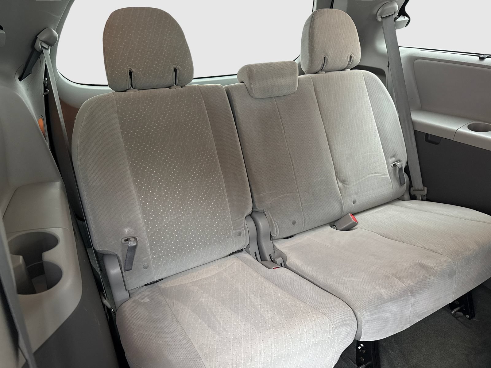 Used 2017 Toyota Sienna LE FWD image 45