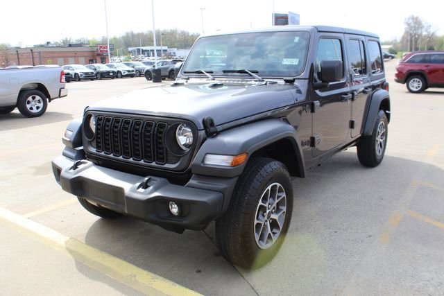 Used 2024 Jeep Wrangler Sport S image 1