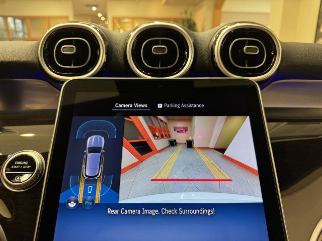 Certified 2025 Mercedes-Benz GLC 300 image 18