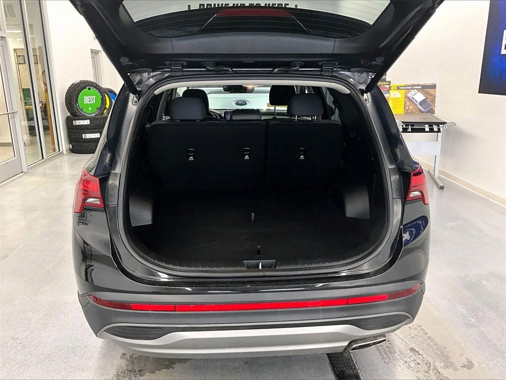 Used 2023 Hyundai Santa Fe SEL image 35