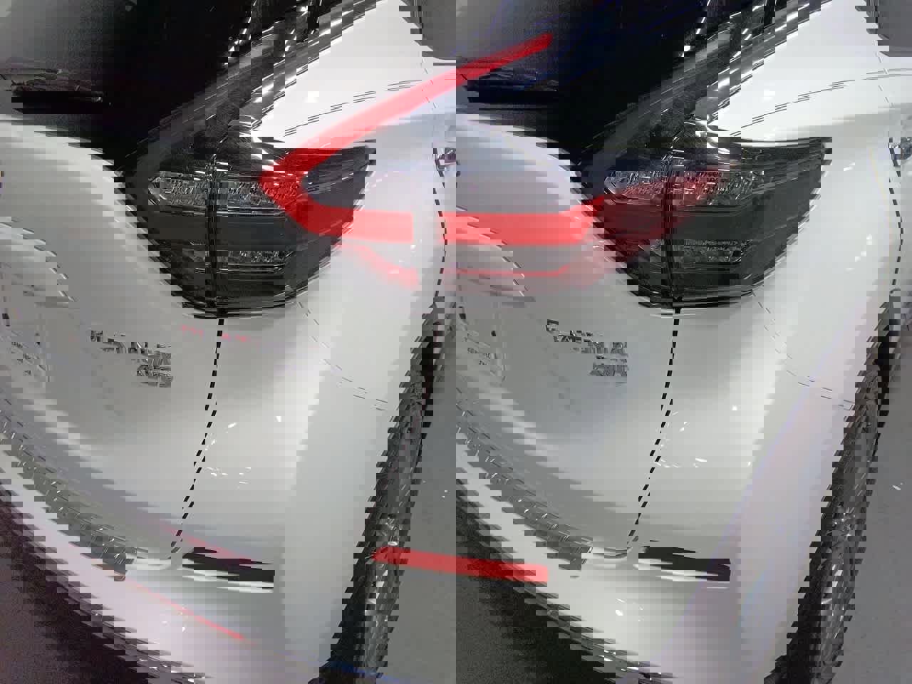 Certified 2023 Nissan Murano Platinum w/ Cargo Package image 28