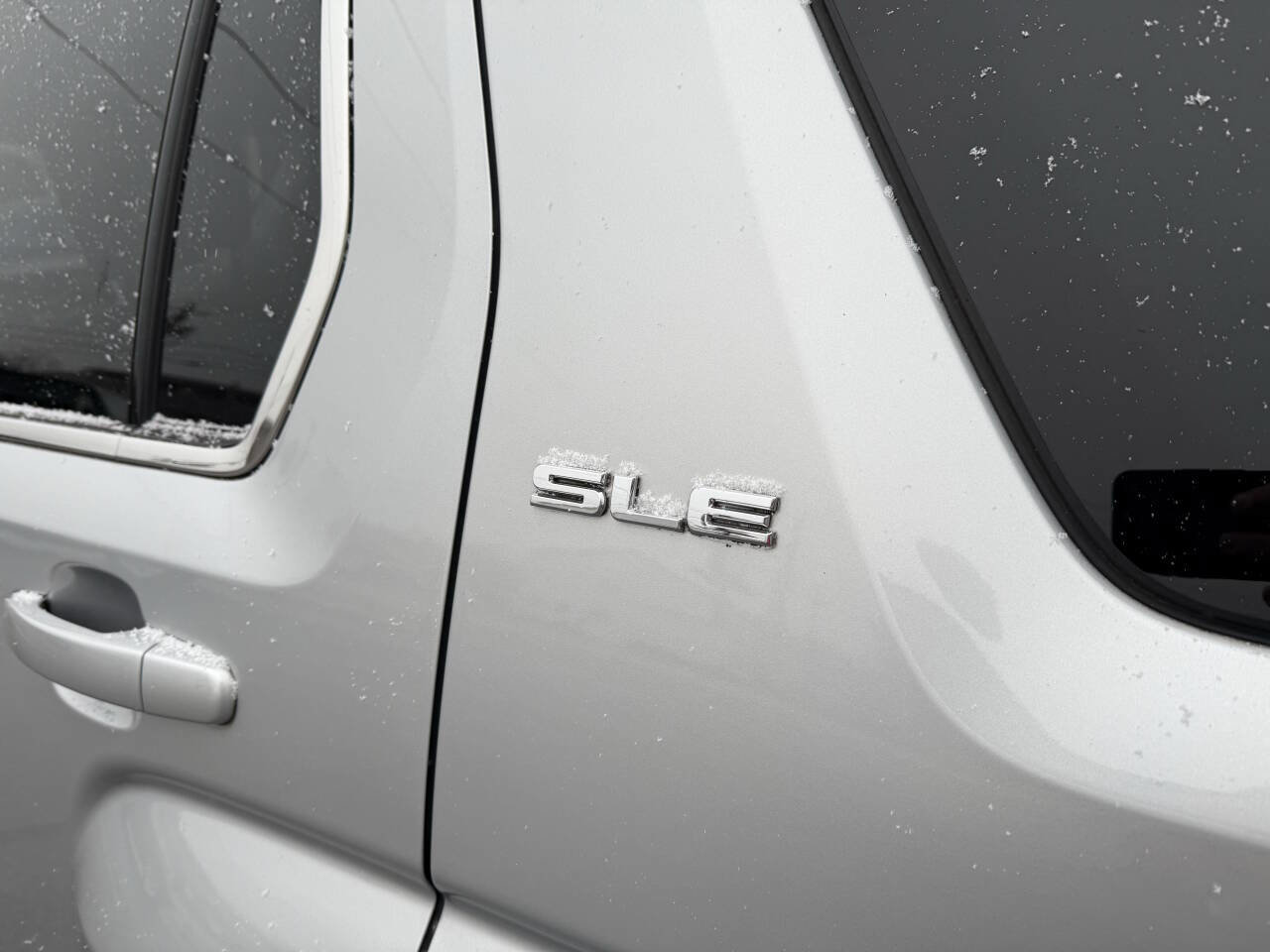 Used 2015 GMC Terrain SLE image 32