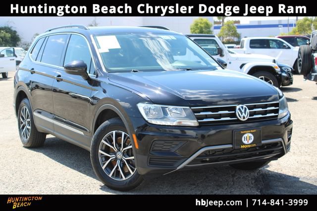 Used 2020 Volkswagen Tiguan SE R-Line FWD image 1