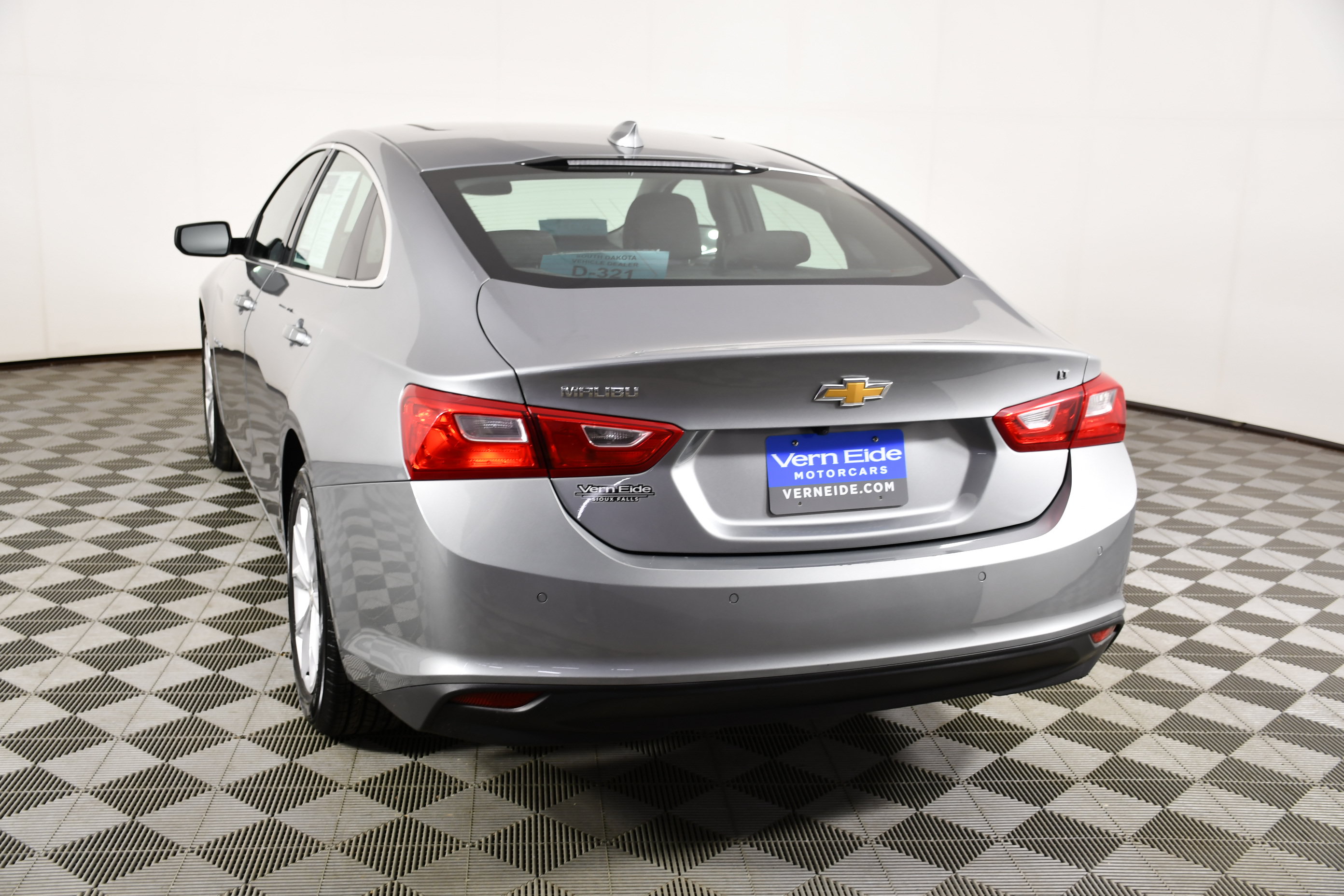 Used 2024 Chevrolet Malibu LT FWD image 7