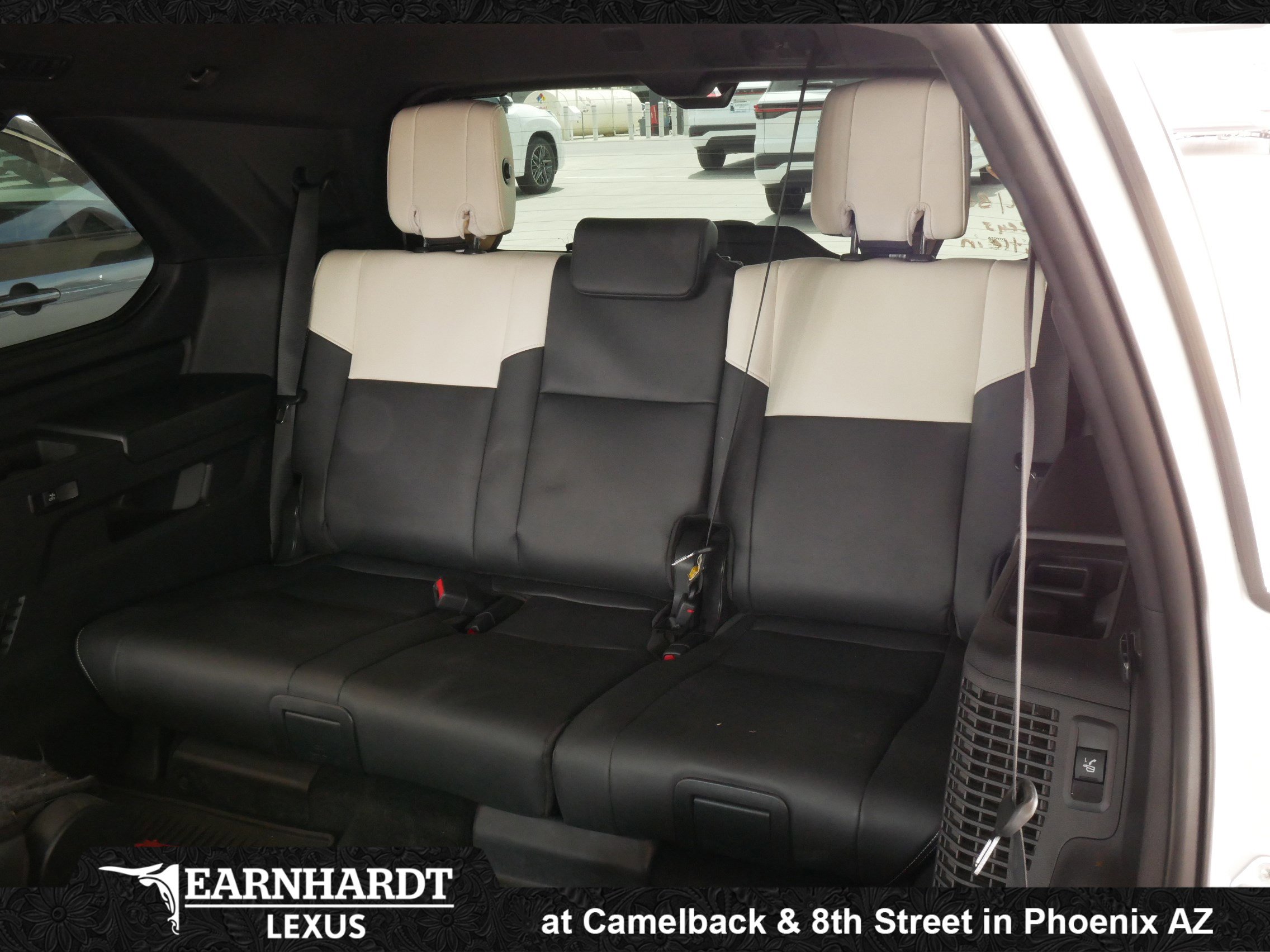 Used 2023 Toyota Sequoia Capstone AWD/4WD image 6