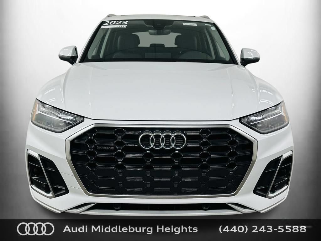 Certified 2023 Audi Q5 2.0T Premium w/ Convenience Package AWD/4WD image 2