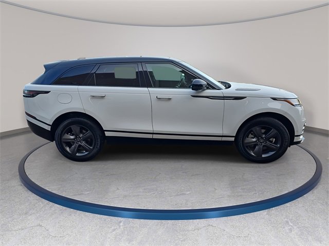 Used 2025 Land Rover Range Rover Velar Dynamic SE image 4