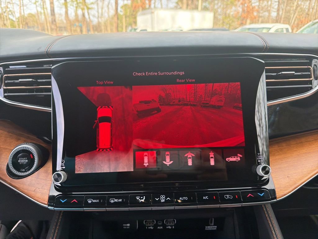 Used 2024 Jeep Grand Wagoneer L Series III image 18