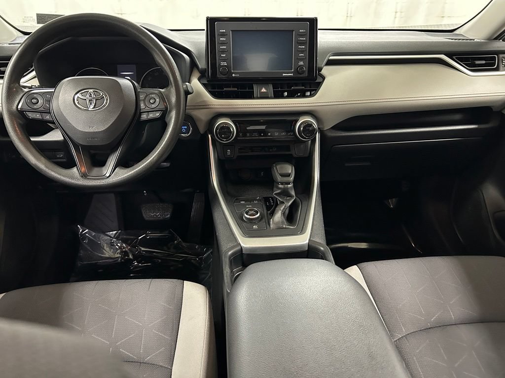 Certified 2020 Toyota RAV4 XLE w/ Convenience Package AWD/4WD image 16