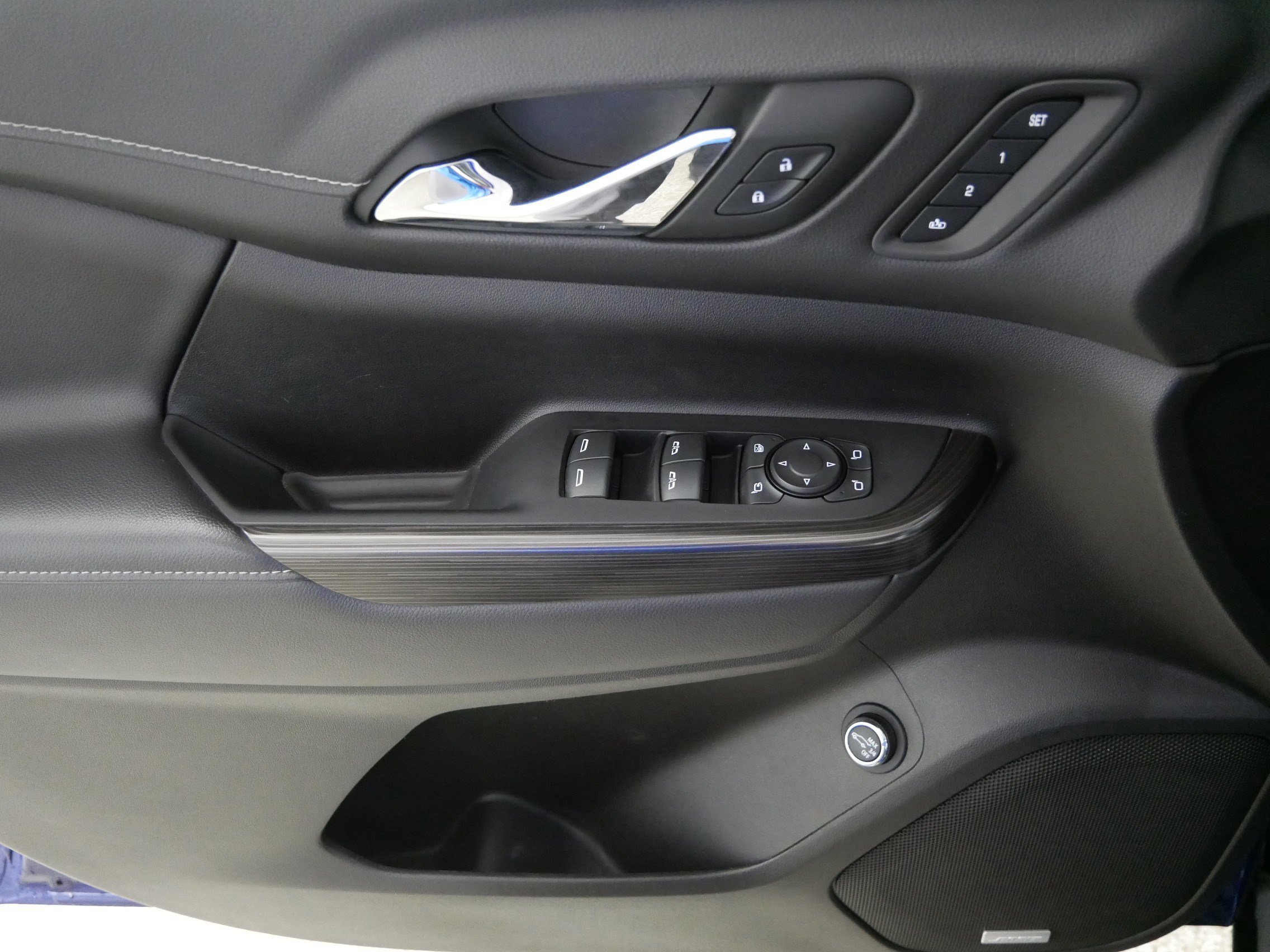 Used 2023 GMC Acadia SLT w/ Preferred Package image 19