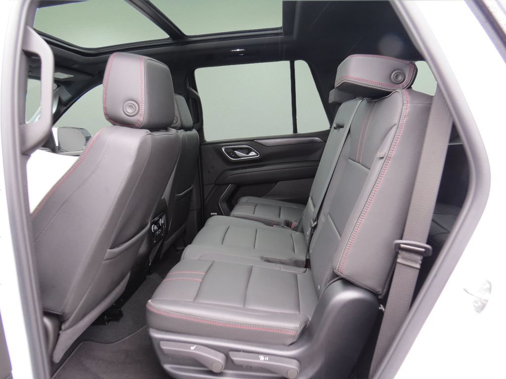 Used 2024 Chevrolet Tahoe RST RWD image 17