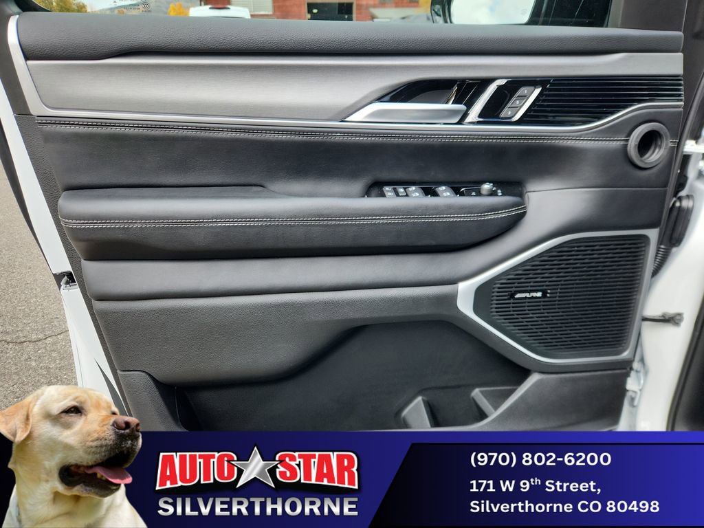 New 2025 Jeep Wagoneer L Series II w/ Convenience Group I image 10