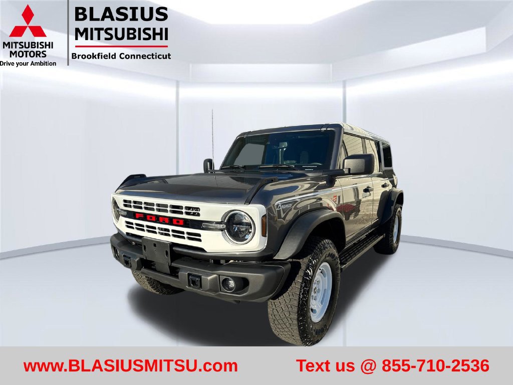 Used 2023 Ford Bronco Heritage Edition AWD/4WD image 3