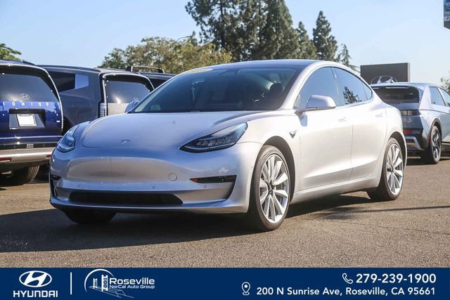 Used 2018 Tesla Model 3 Long Range image 1