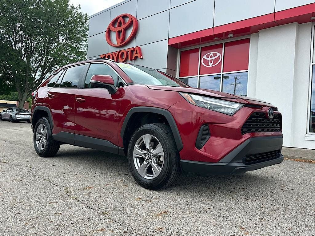 Certified 2025 Toyota RAV4 XLE FWD image 8